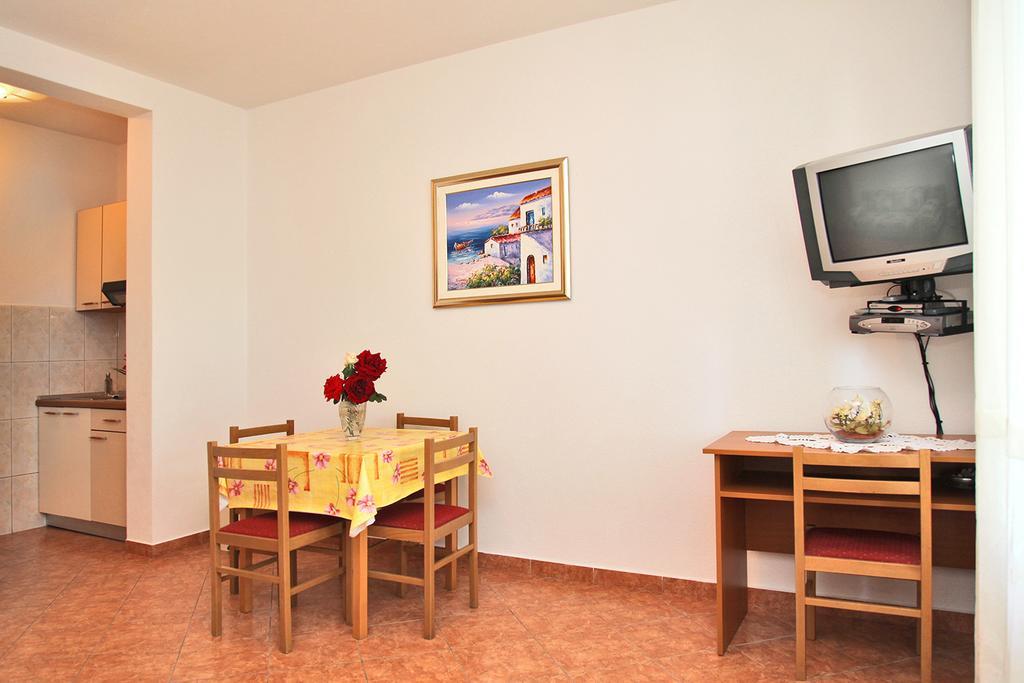 Villa Marijana Sreser Buitenkant foto